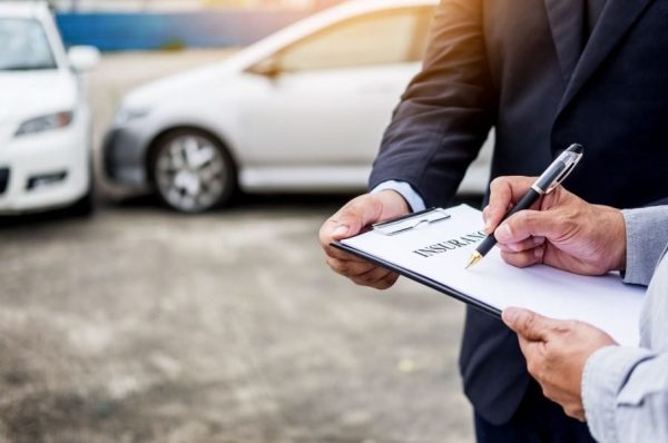 Exploring the Real Benefits of Being an Insurance Agent in Today’s Economy